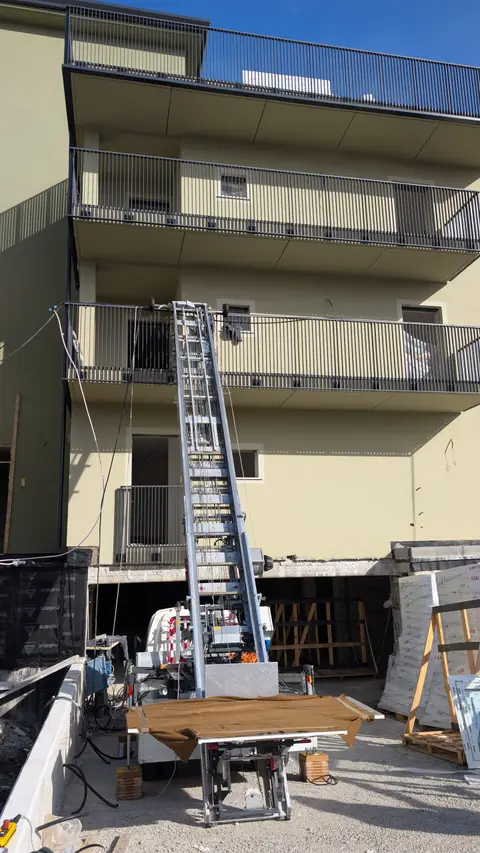 Noleggio montacarichi per cantieri edili